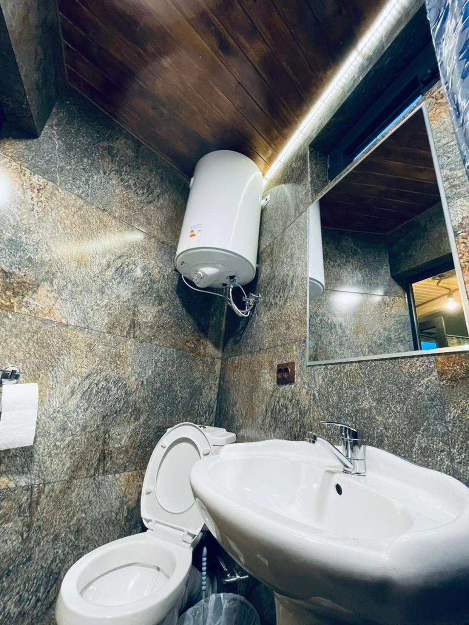 Tsotne'S Kingdom Apartman Vardzia  Szoba fotó